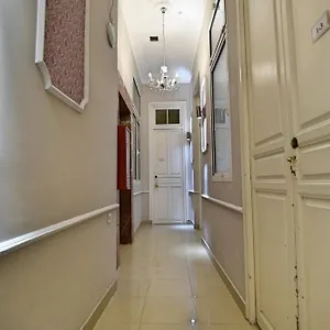 Marques De La Merced Apartment